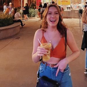 Meet your Posher, Robyn